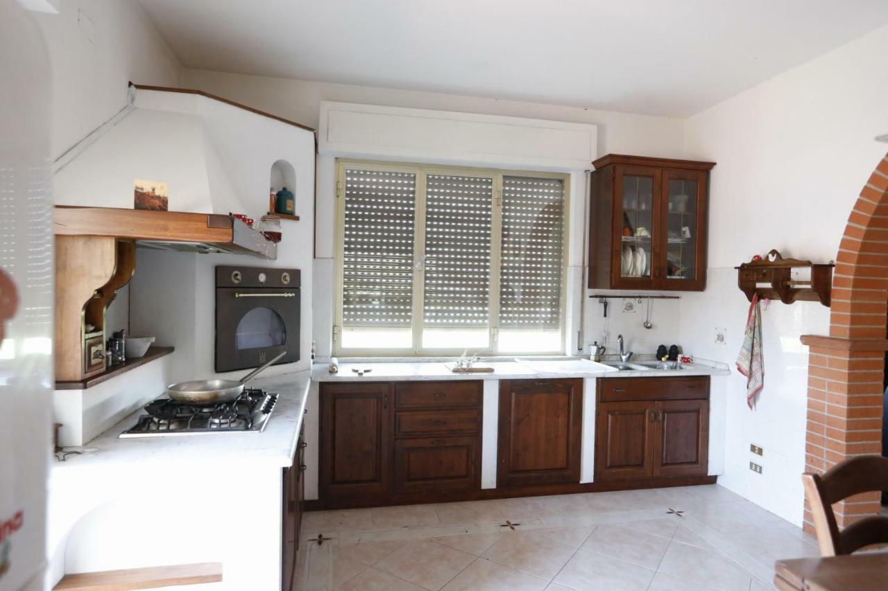 Apartamento Casa Di Katia Collesalvetti Exterior foto